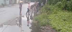 Khu phố 3 phường Hà Tu: Tổ chức ra quân dọn vệ sinh môi trường trên địa bàn khu phố