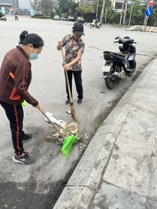 Khu phố 4 phường Hà Tu: Duy trì hoạt động vệ sinh môi trường tại khu dân cư