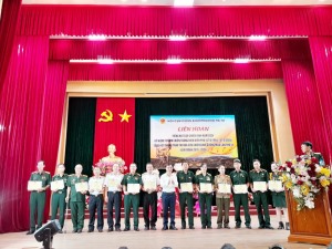Hội Cựu Chiến Binh phường Hà Tu tổ chức Liên hoan tiếng hát cựu chiến binh năm 2024